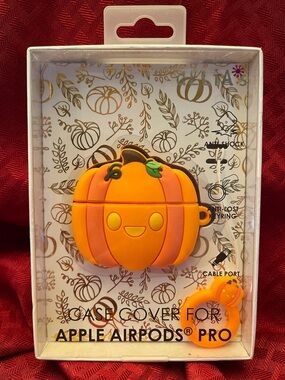 dELiA*s Pumpkin AirPods Pro Silicone Case Cover - Orange with Green Accent